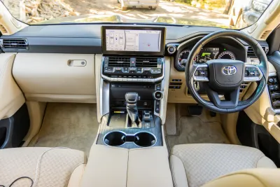 Land Cruiser